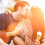 couple_kissing_with_ice_cream-450076585-2000-67b847258dcb4128aab90a406767cb44